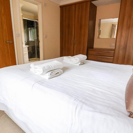 Oak Lodge Hadnall Εξωτερικό φωτογραφία