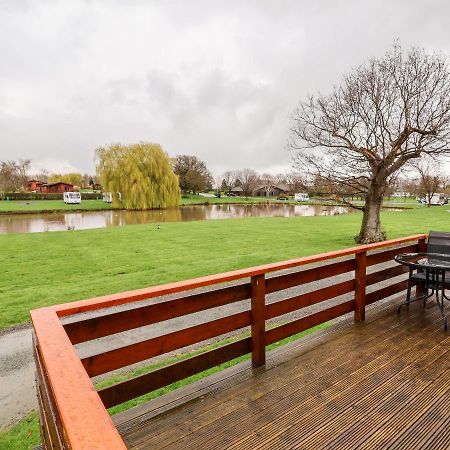 Oak Lodge Hadnall Εξωτερικό φωτογραφία