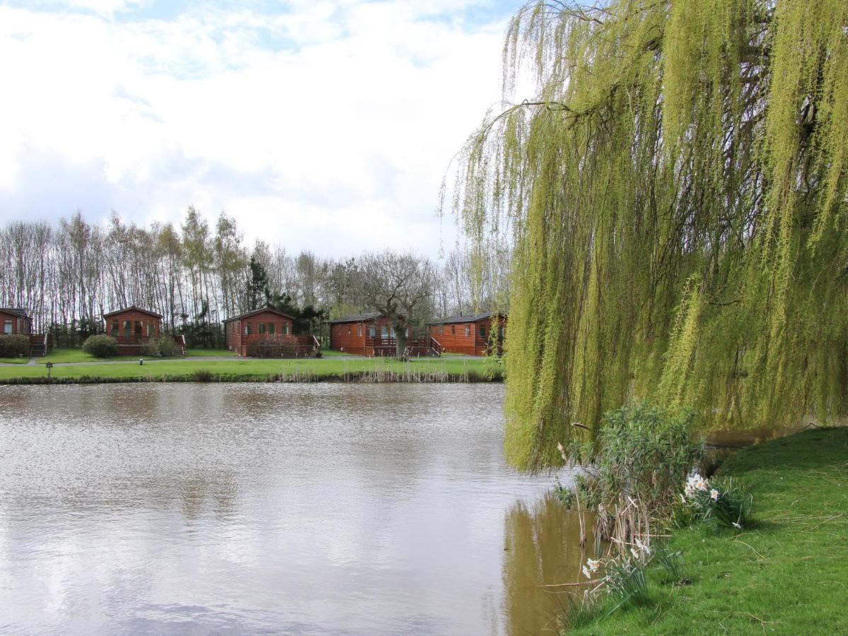 Oak Lodge Hadnall Εξωτερικό φωτογραφία