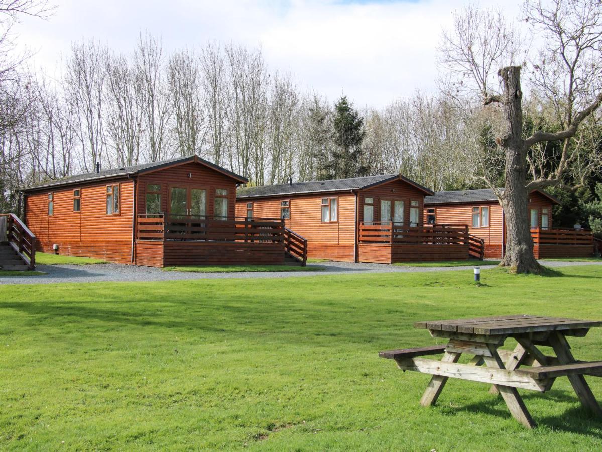 Oak Lodge Hadnall Εξωτερικό φωτογραφία