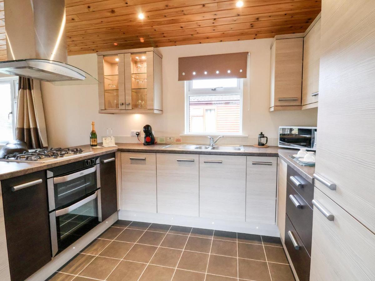Oak Lodge Hadnall Εξωτερικό φωτογραφία