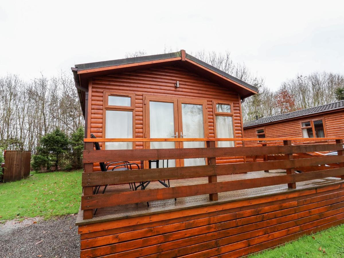 Oak Lodge Hadnall Εξωτερικό φωτογραφία