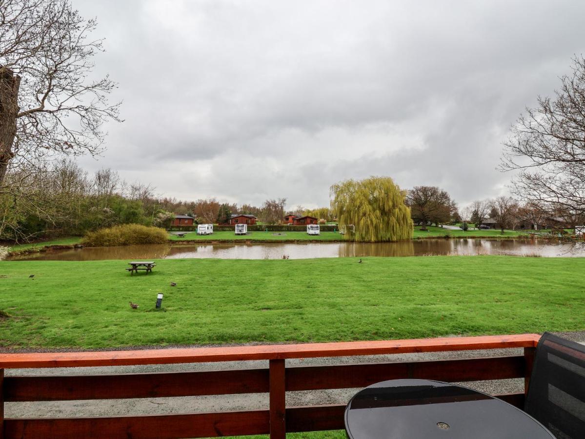 Oak Lodge Hadnall Εξωτερικό φωτογραφία